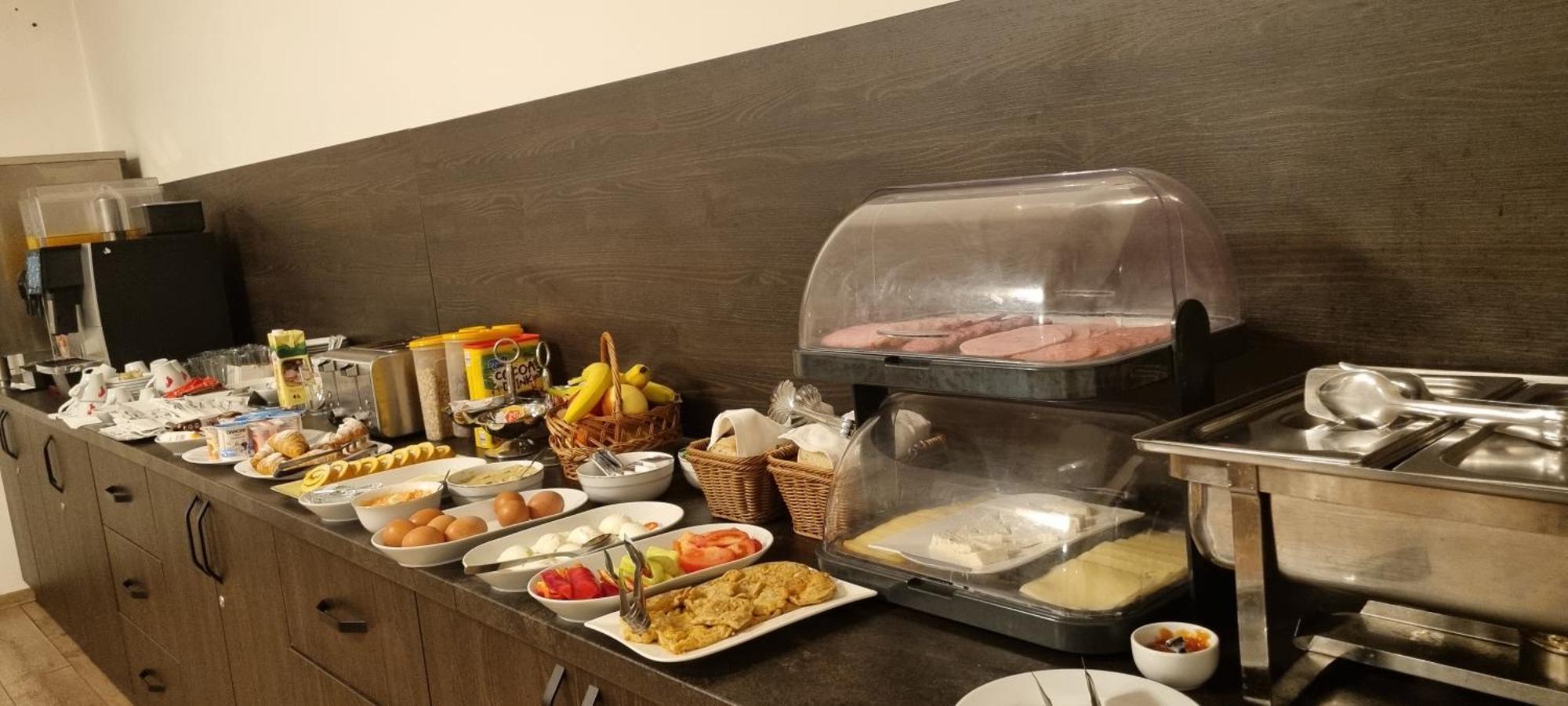 Hotel Melody Nagyvárad Kültér fotó