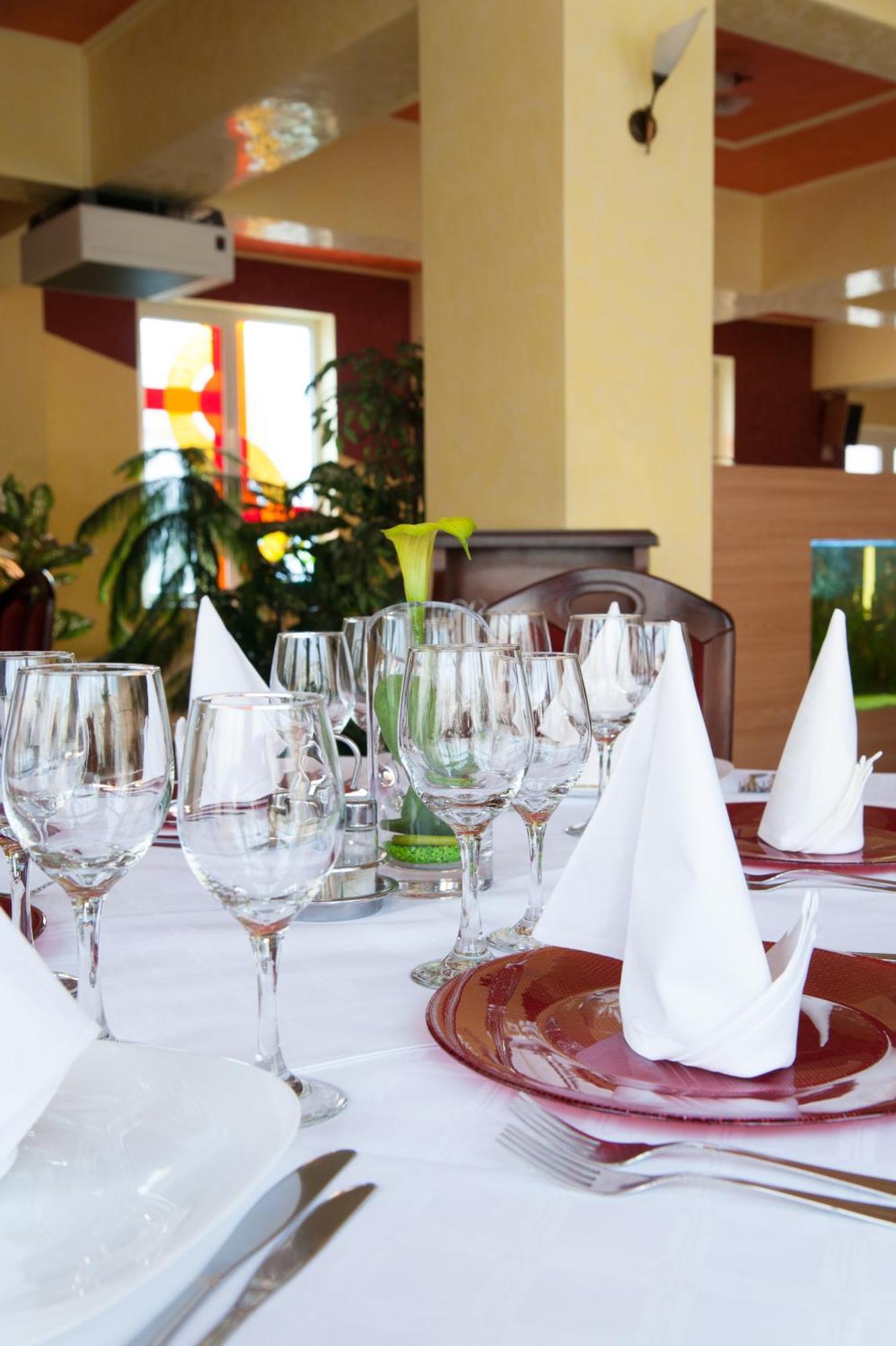 Hotel Melody Nagyvárad Kültér fotó