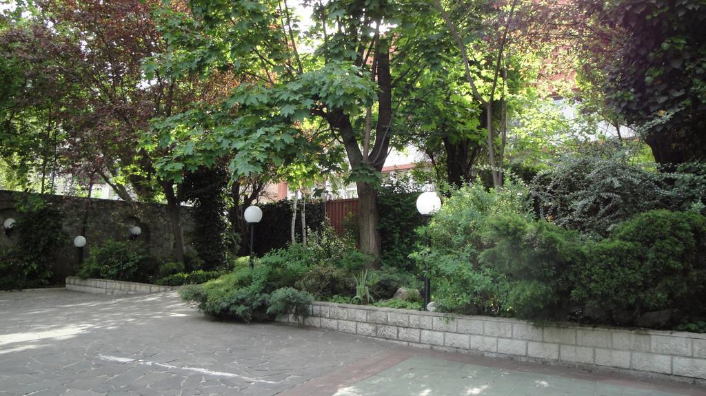 Hotel Melody Nagyvárad Kültér fotó